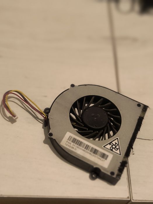 ЛОТ -  Lenovo G575 - части за лаптоп