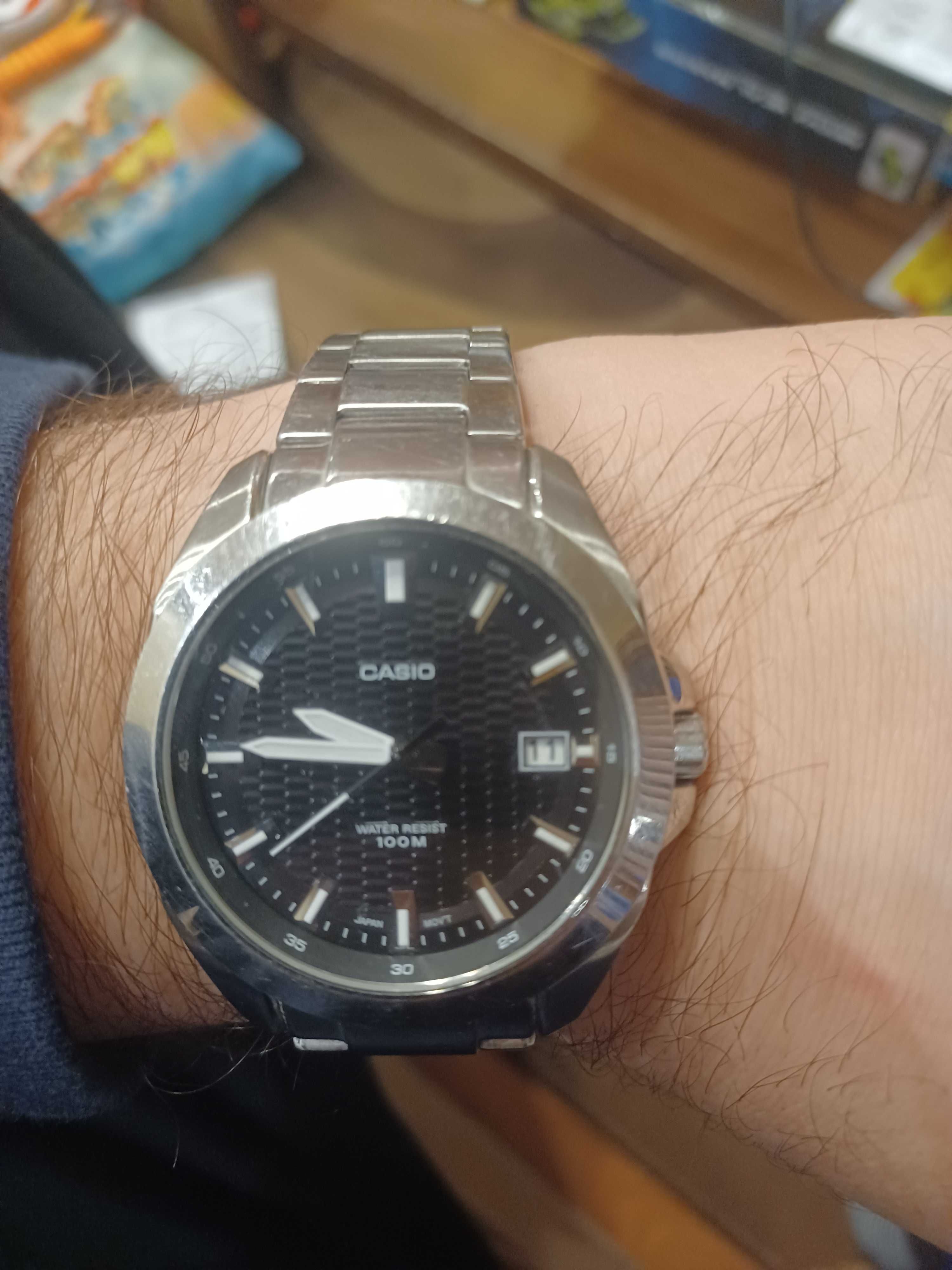 Продавам Часовник  Casio