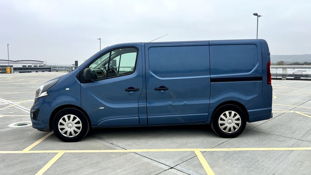 Продава се Vauxhall Vivaro