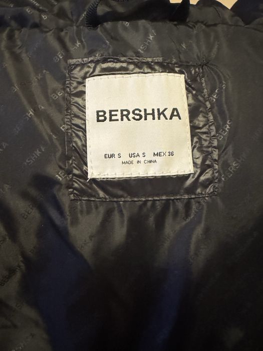 Елек от BERSHKA.