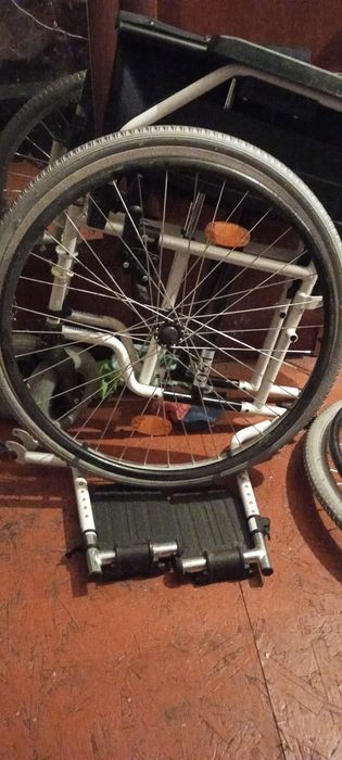 Инвалидная коляска