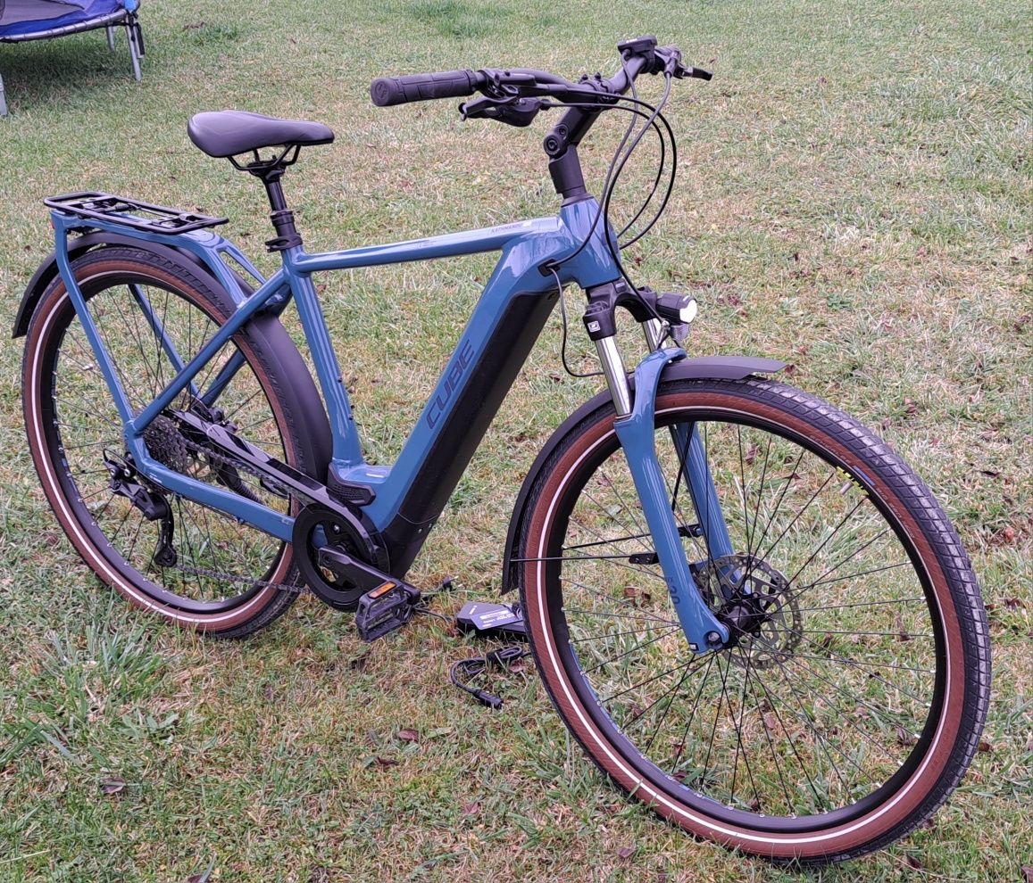 Bicicleta electrica Cube Kathmandu , Bosch CX , Deore, ebike