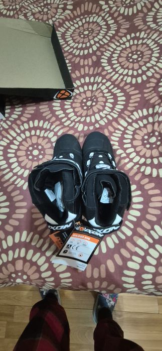 Ghete moto de vanzare