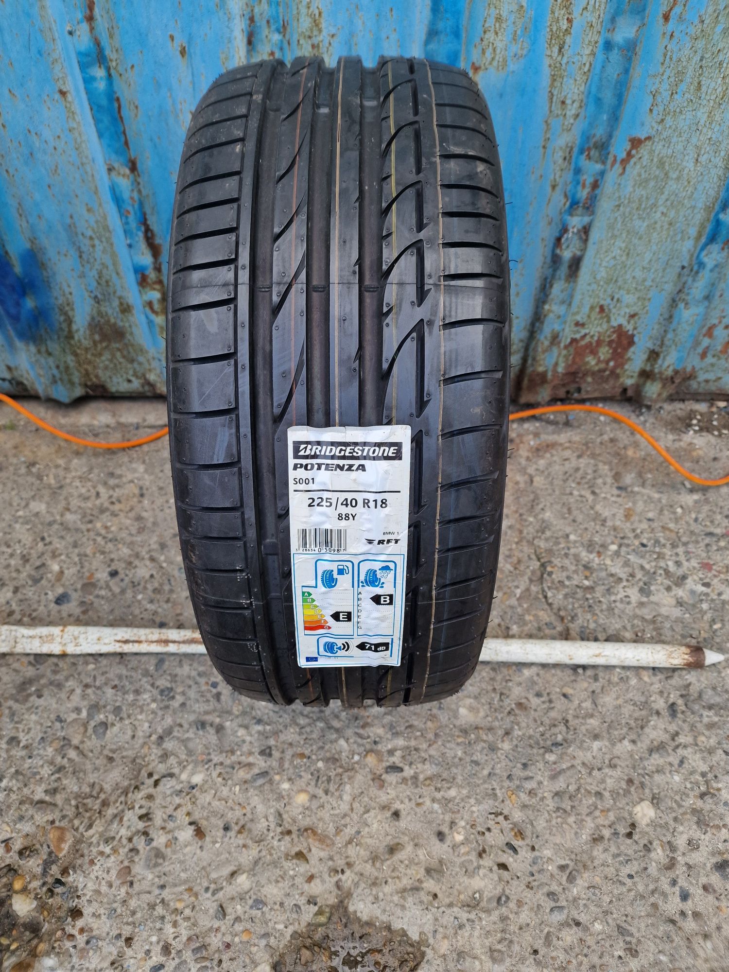 Anvelope Vară 225.40.18 Bridgestone Runflet O Bucată Rezervă Noua