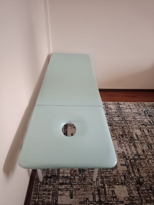 Кушетка для салонов, массажа и тд