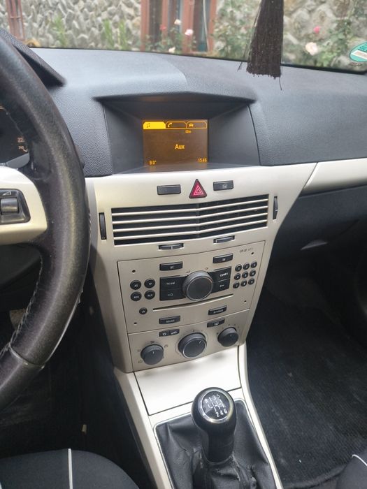 Opel Astra H 1.9 CDTI