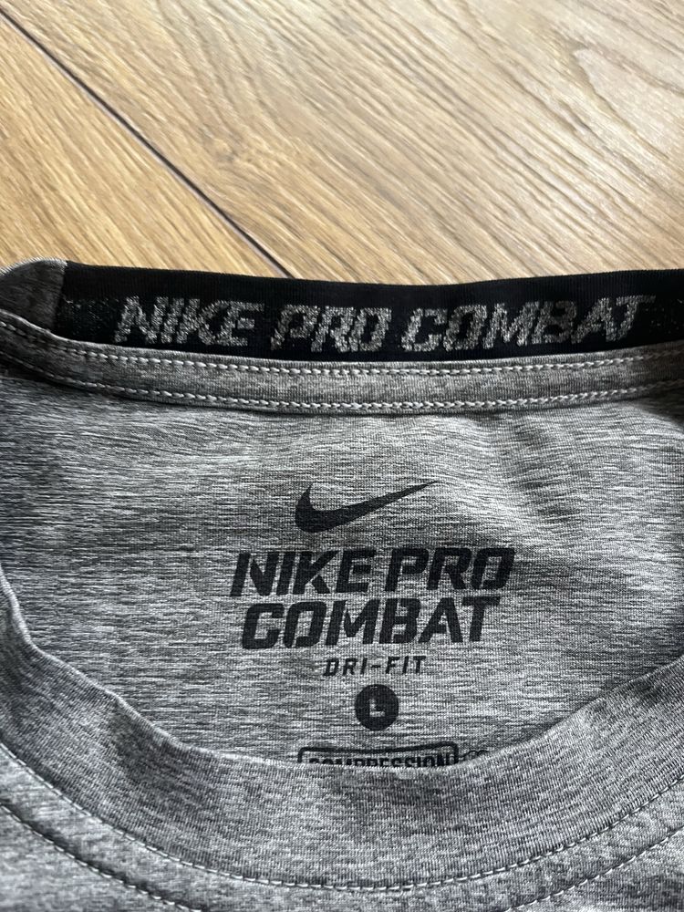 NIKE PRO Combat Compression - Компресираща блуза размер S/M Оригинал