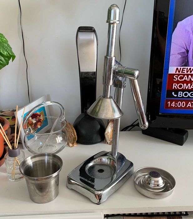 Storcător manual Fackelmann din inox presă citrice tip bar profesional