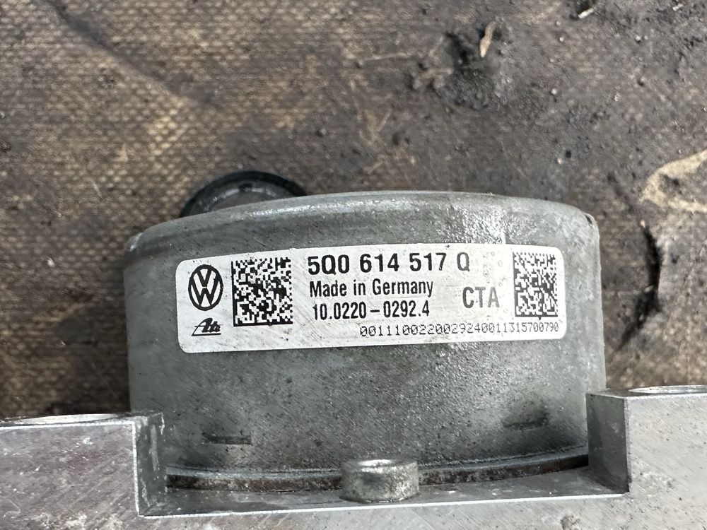 5Q0 614 517 Q/ 5Q0 907 379 R - ABS -VW,Seat,Skoda,Audi след 2012г.!