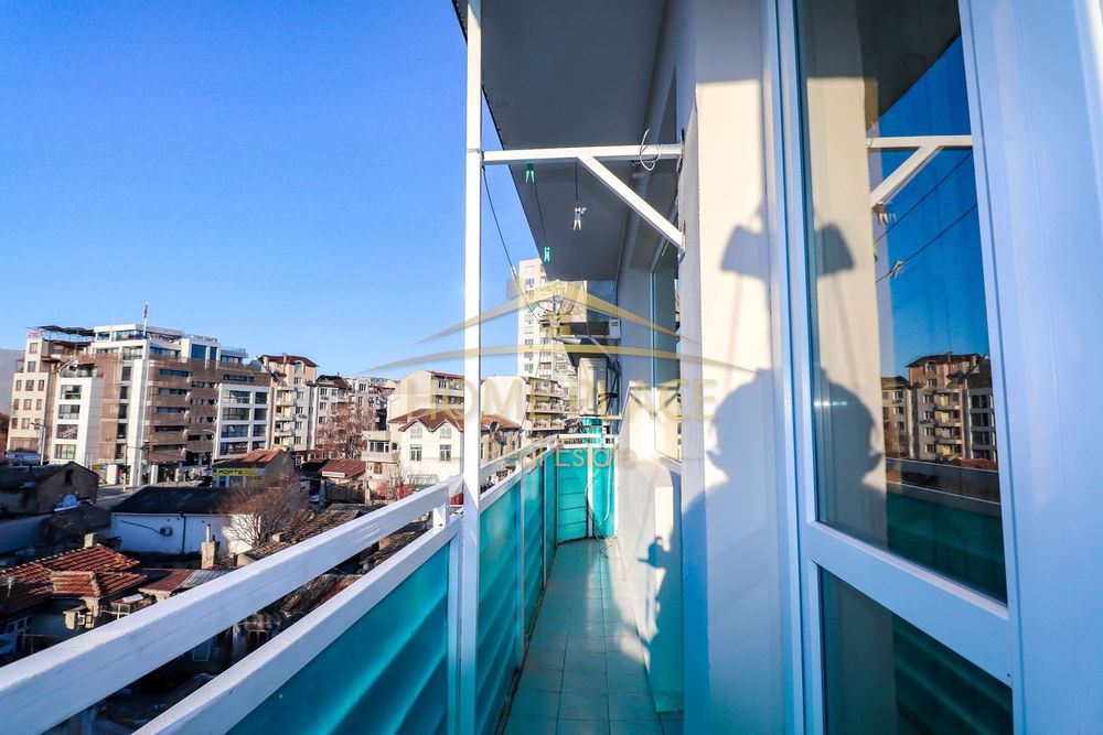 Дава се под наем Двустаен апартамент в Варна, Колхозен пазар - 60 кв.м за 357 € - Снимка #5