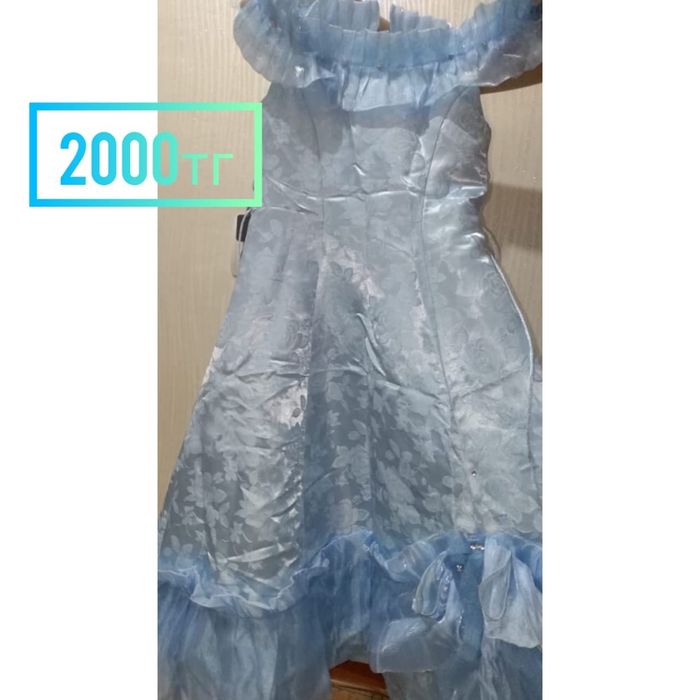 Продам детские платья