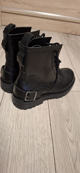 Bocanci piele ZARA, 41, noi