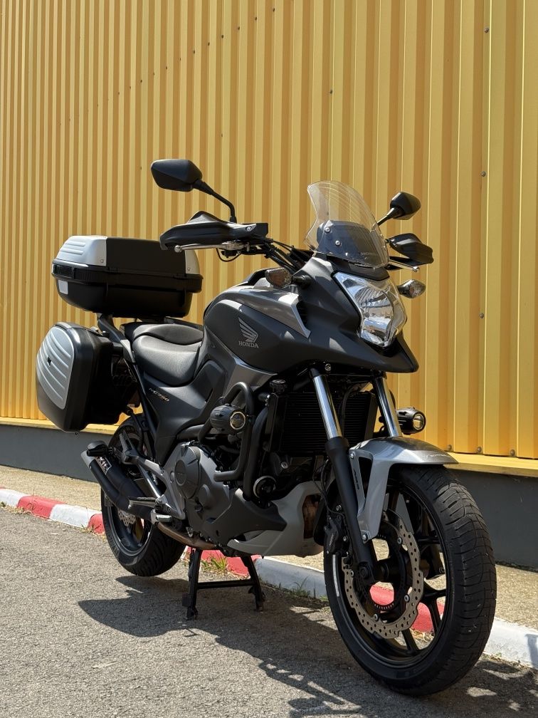 HONDA NC750X 2015