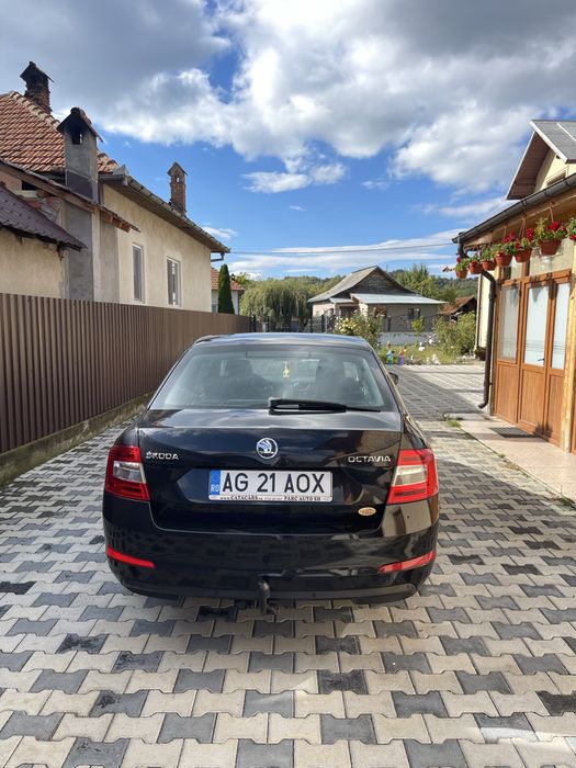 Vând Skoda Octavia 3