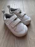 Nike piele marimea 22