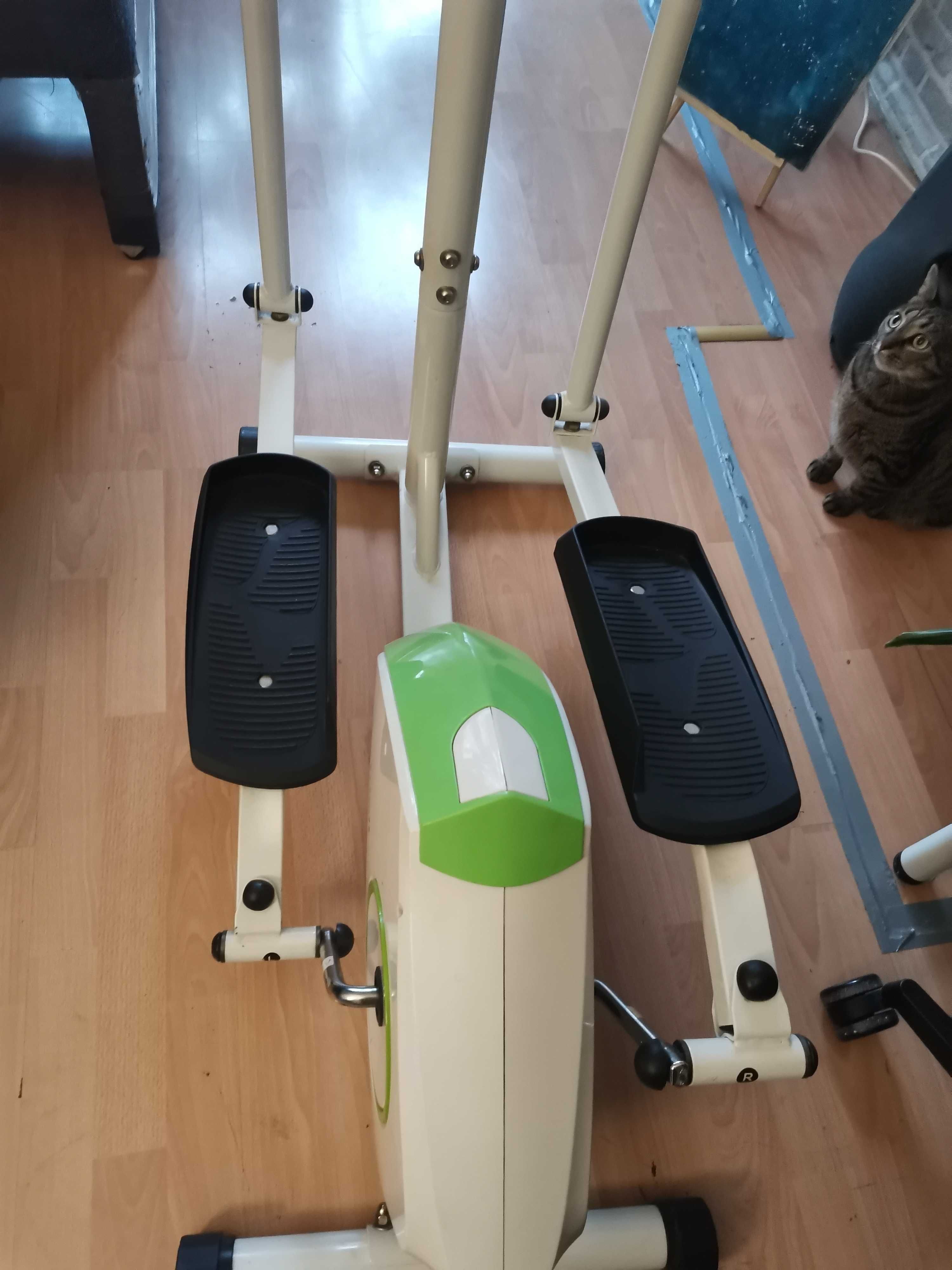 Actuell Fitness кростренажор AL436E, с магнитно натоварване