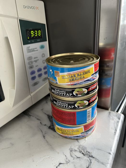 Кильки и шпроты в масле