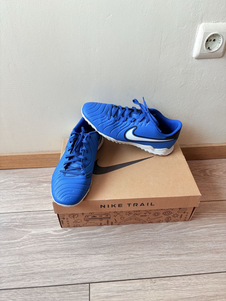 Стоножки Nike Tempo 41 nomer 26cm