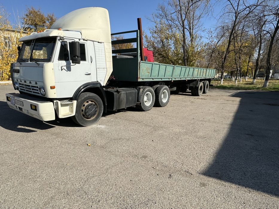 Камаз 54112 и полуприцеп Маз 9397
