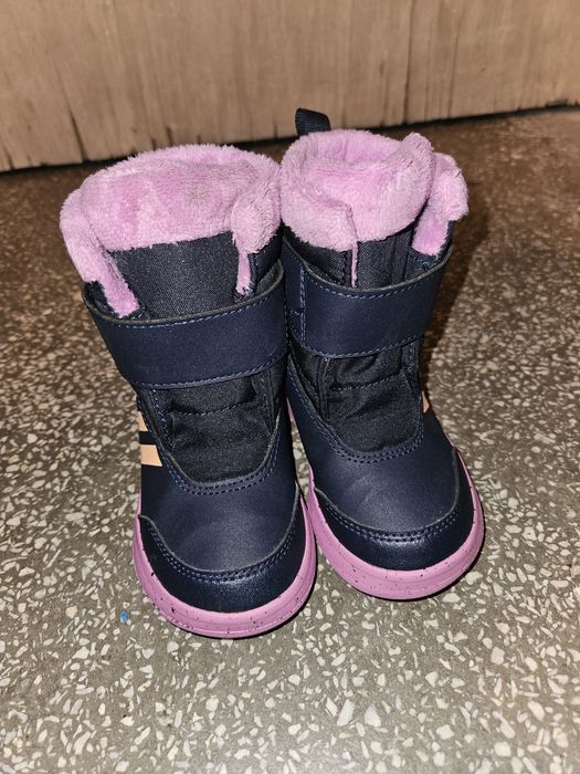 Ghete Adidas mărimea 23 si 24