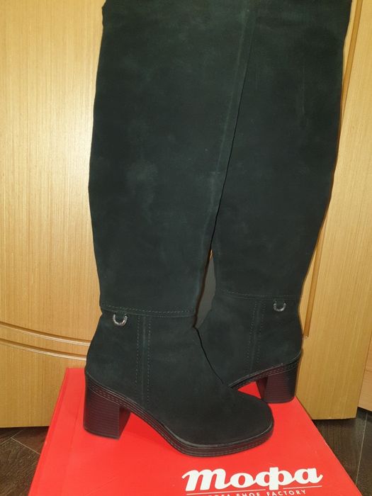 Продам зимние натуральные сапоги 38р-39р.