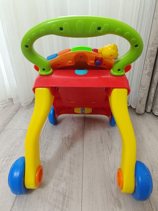 Проходилка VTech първи стъпки червена
Музикална-на английски 
Цена 60л