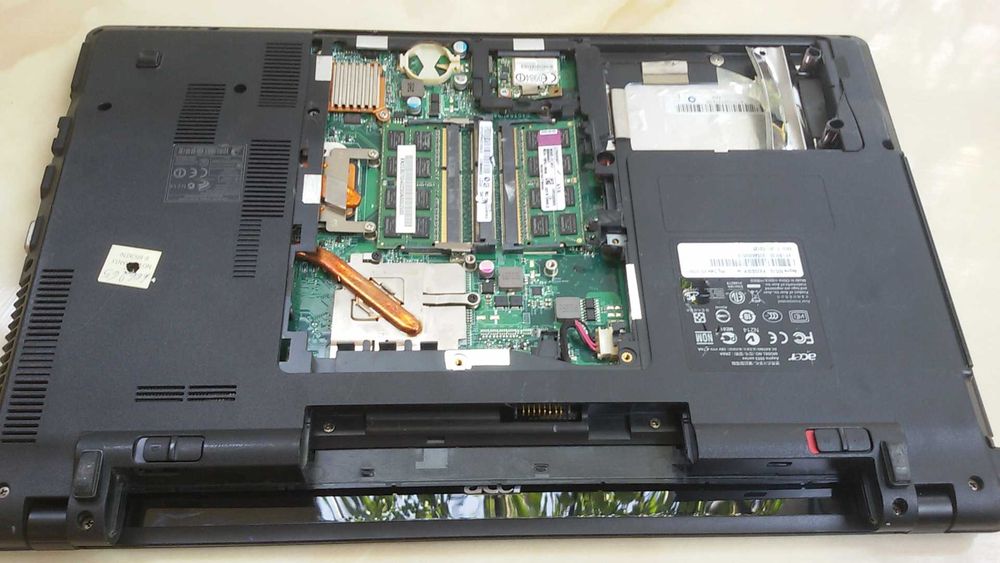 Acer Aspire 5553G за части със зарядно
