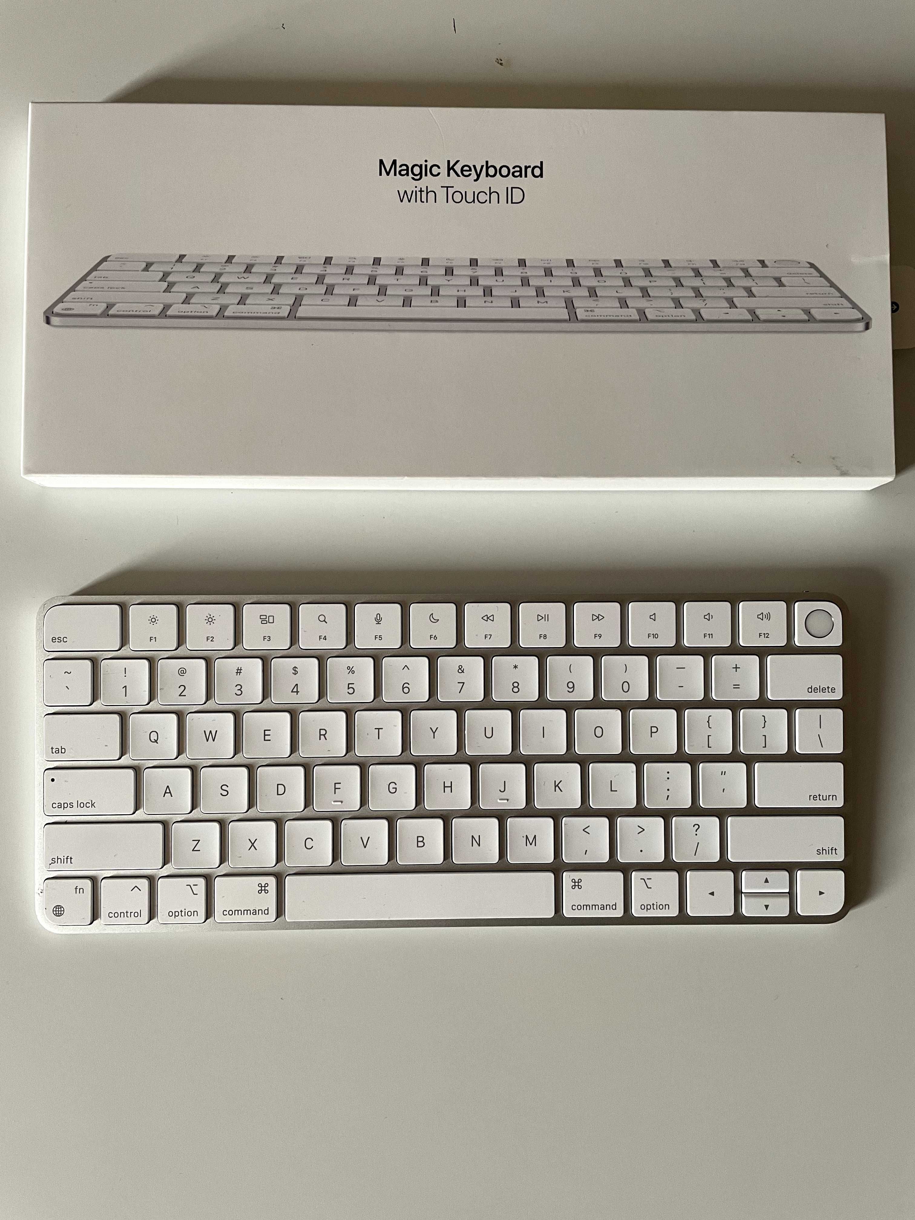 Apple Magic Keyboard with Touch ID с гаранция