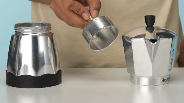 Електрическа кафеварка Bialetti Moka Easy Timer , 365W