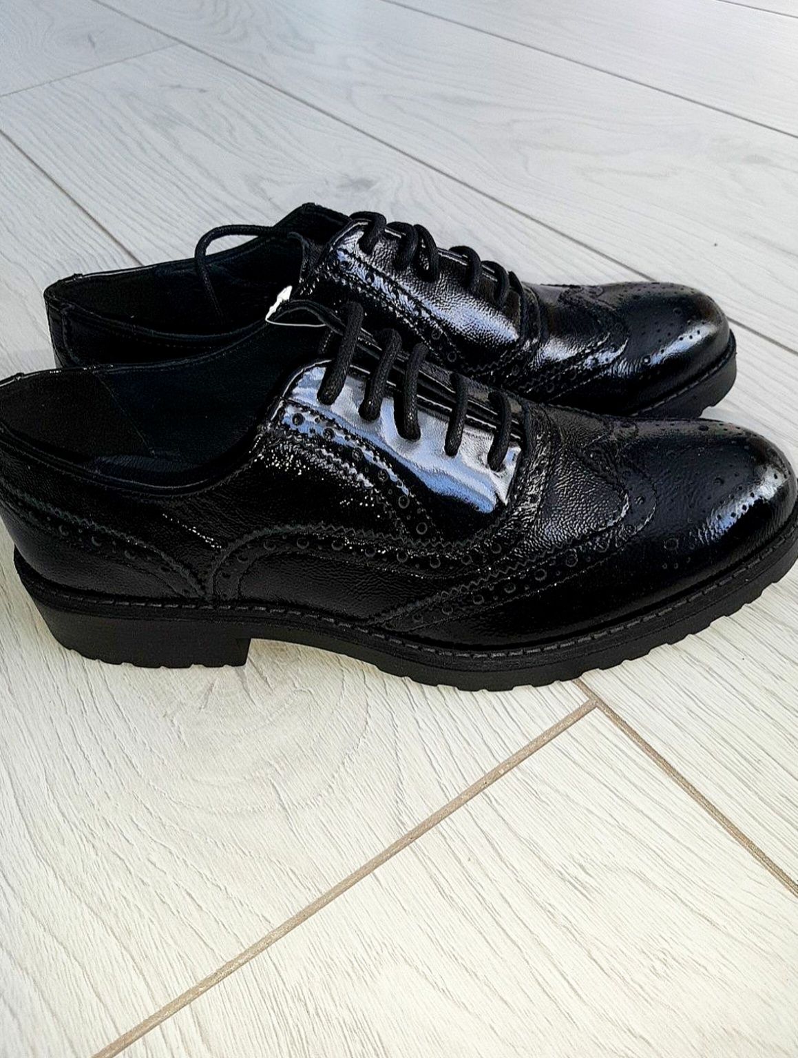 Шикарные итальянские туфли 38 р