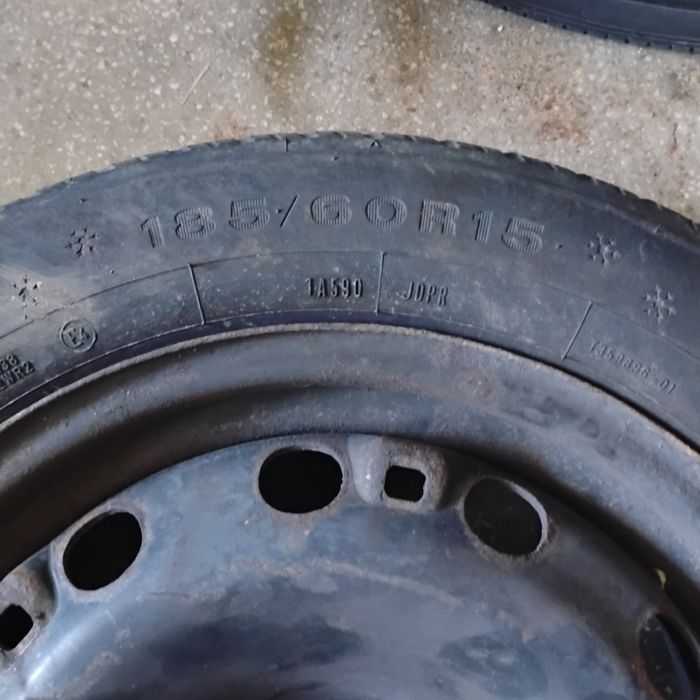 Cauciucuri 185 60 r15