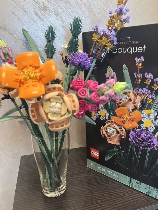 Lego Букет от цветя