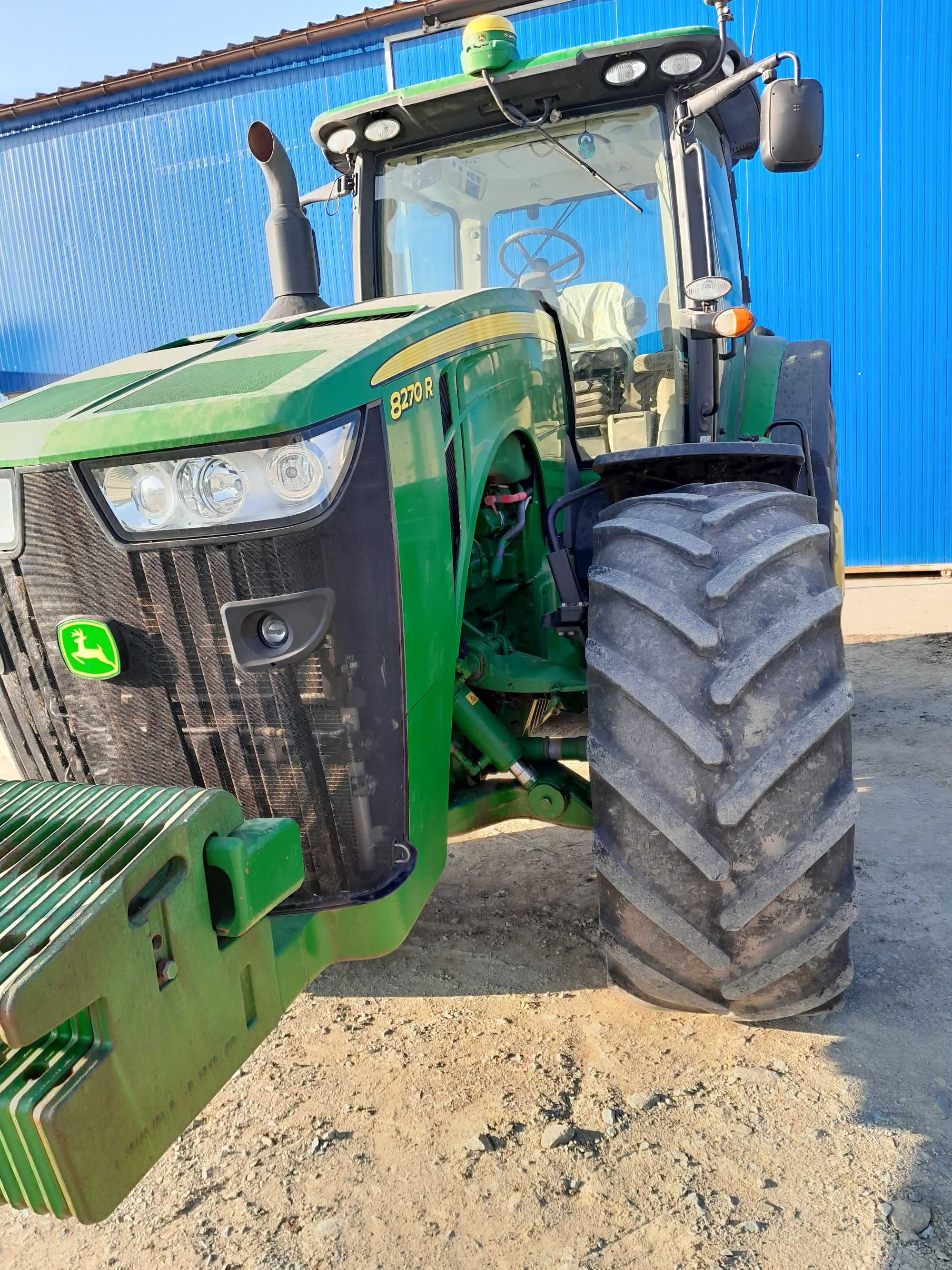 Tractor john deere 270R