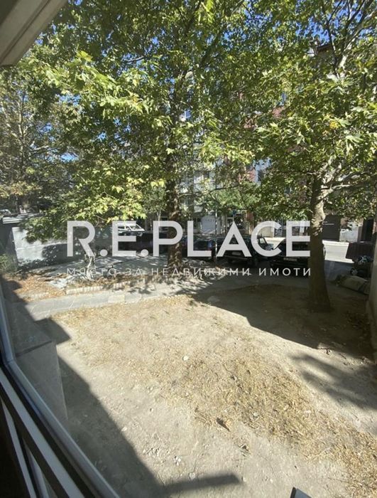 Продава се Четиристаен апартамент в Варна, Колхозен пазар - 110 кв.м за 1171 €/кв.м - Снимка #4