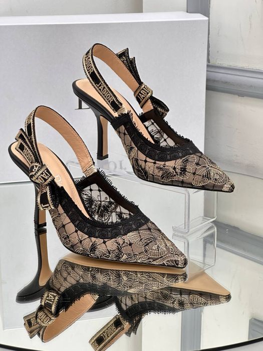 Pantofi-sandale Christian Dior colecția noua Piele naturală 100%
