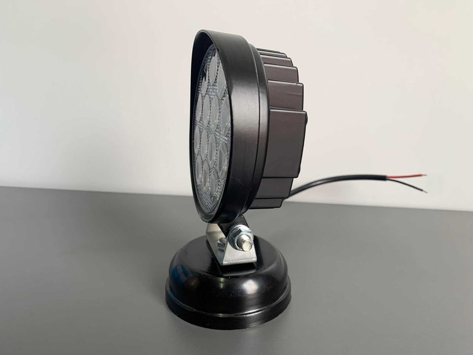 Proiector auto LED 27W rotund, radiator gros 45mm