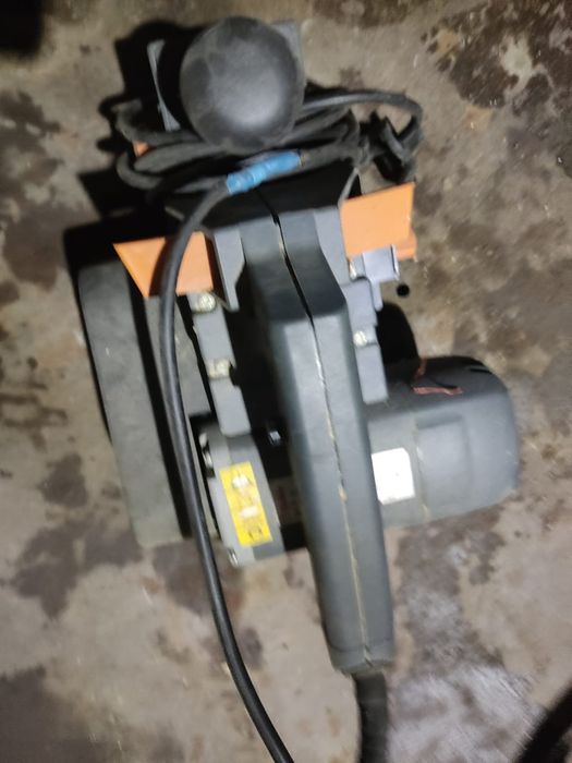 Электро рубанок новый