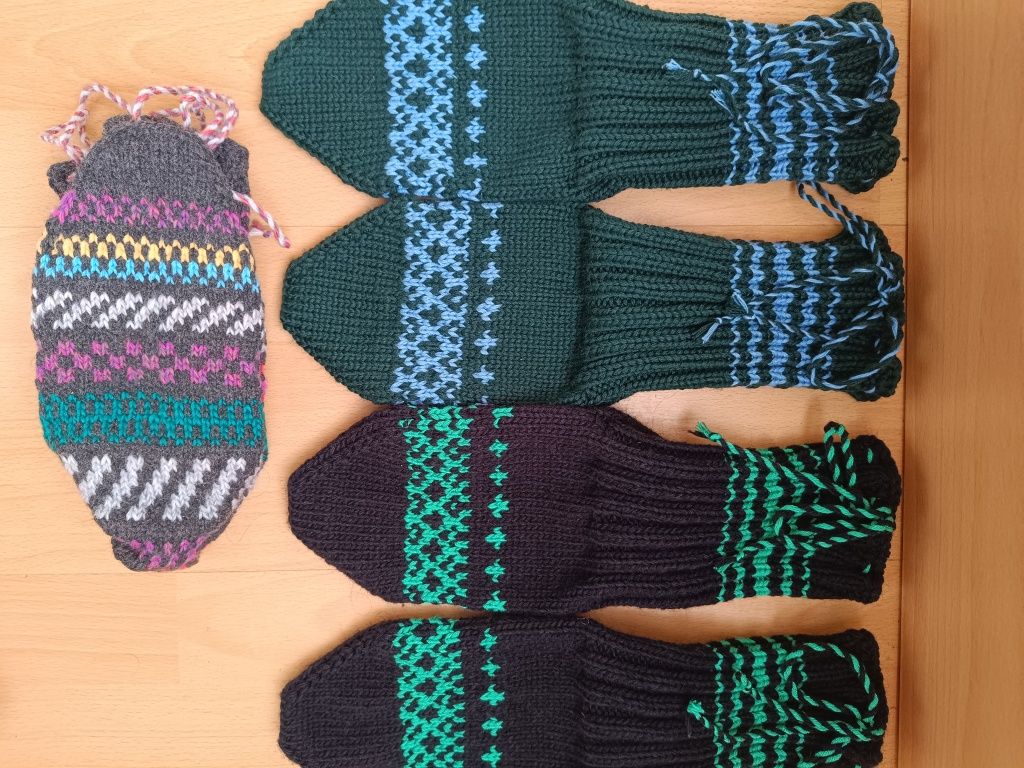 Ръчно изработени плетени чорапи
