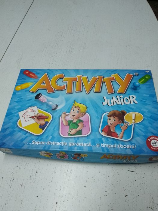 Jucarii, figurine în stare perfecta.