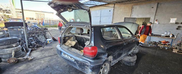 Ansamblu stergatoare parbriz volan pe stanga Volkswagen VW Polo a 3-a