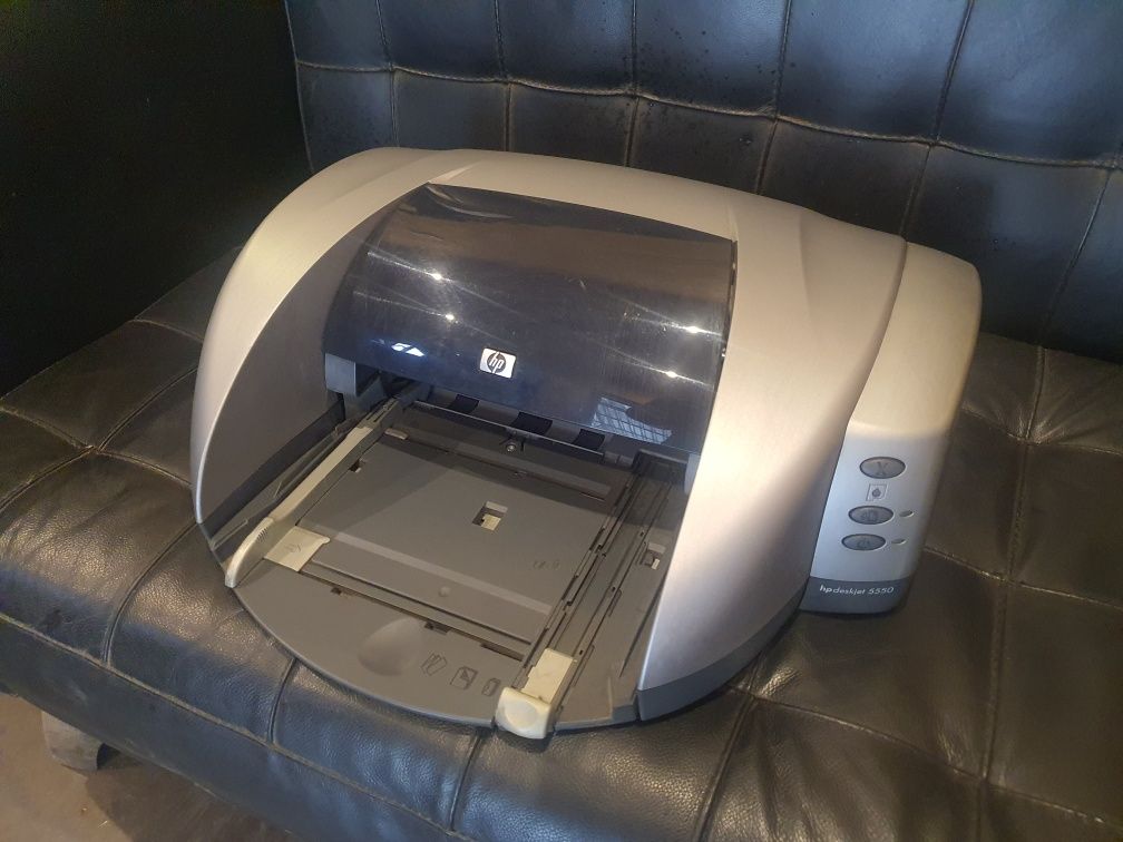 Продам струйный Принтер HP 5550