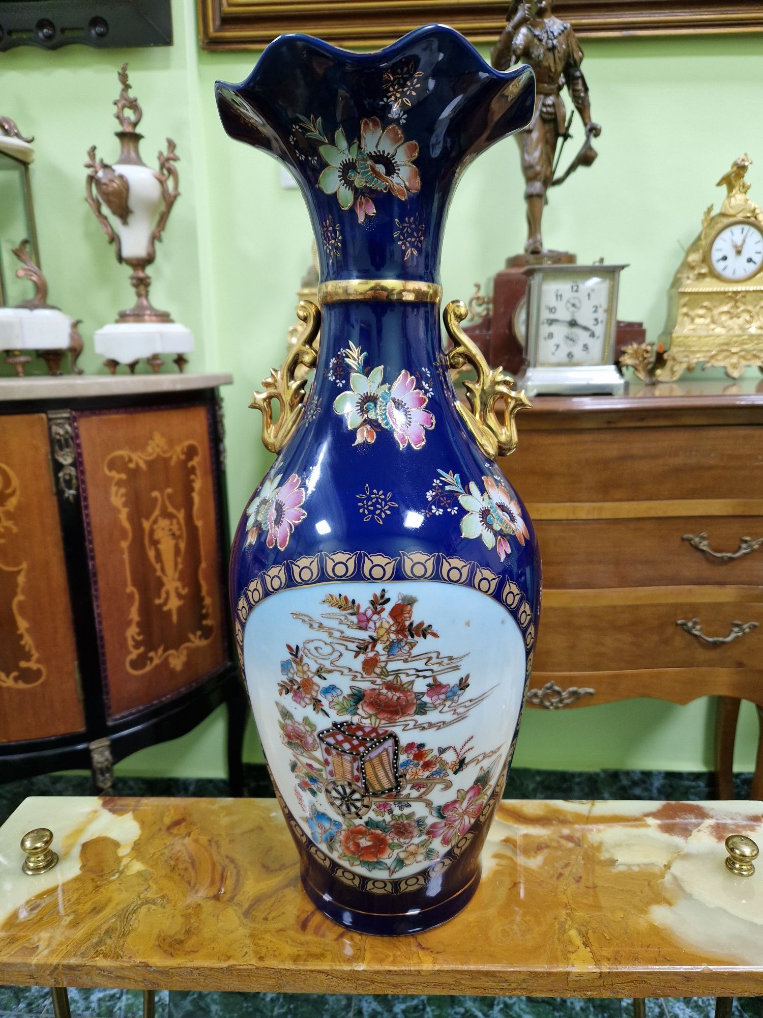 Уникална антикварна китайска порцеланова ваза Satsuma