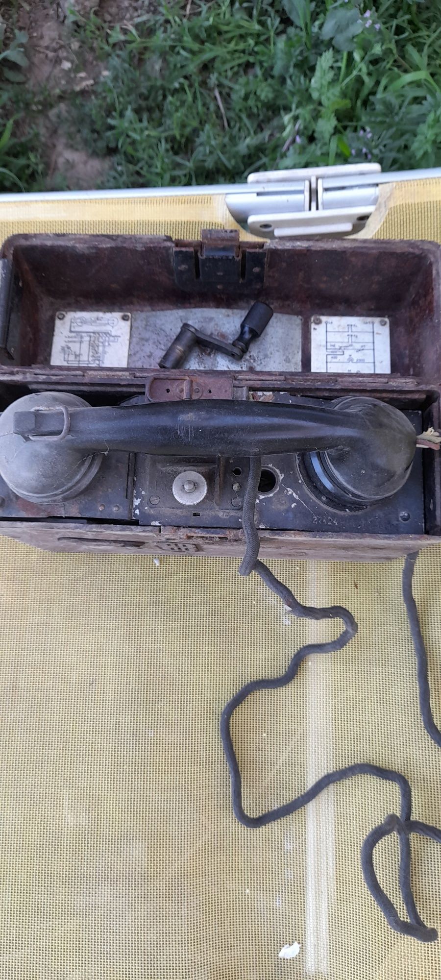 Telefon ptr profesionisti.. an 1921 vintage