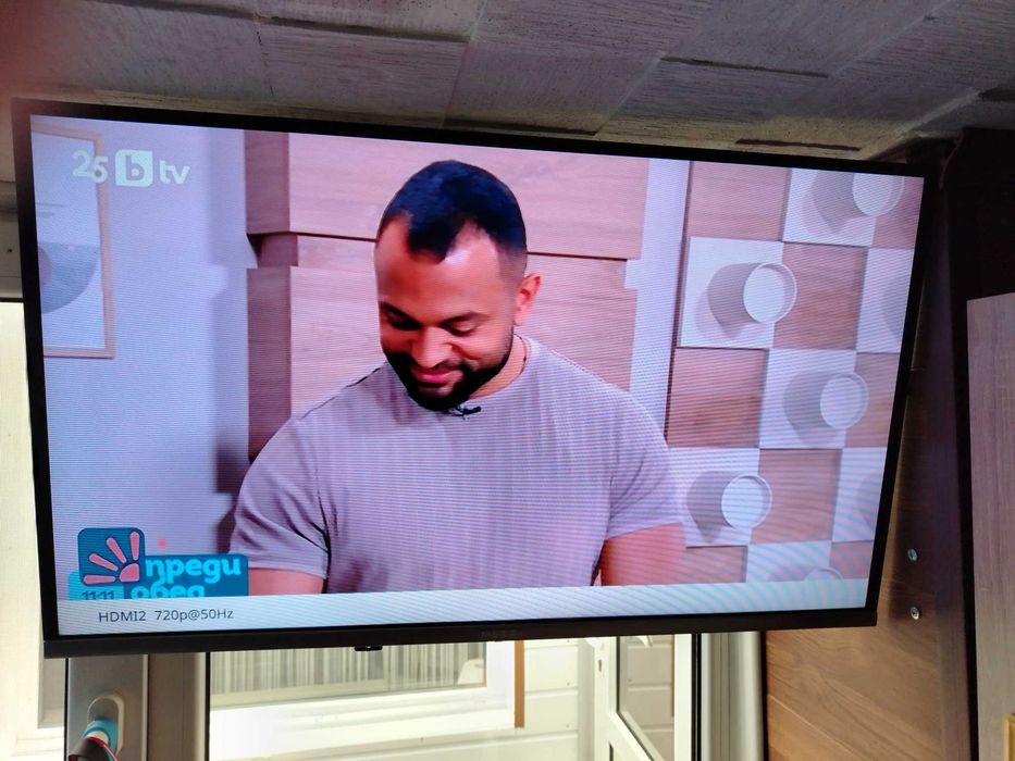 Телевизор JVC, 32инча, лед,2бр,Нео 24инча,1бр Metz 32инча с интернед