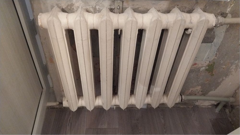 Срочно продам Чугунный батарея