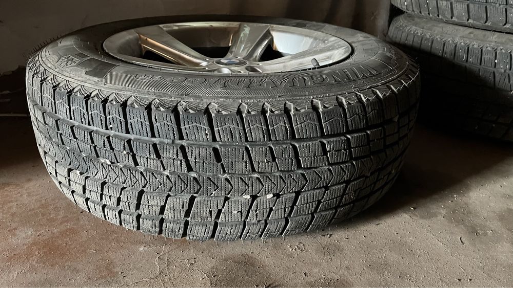 Продается зимние шины с дисками