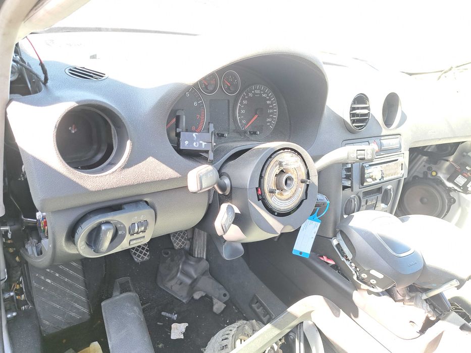 Продавам Арматурно табло с Airbag Audi a3 8p, 8pA 2003-2012година