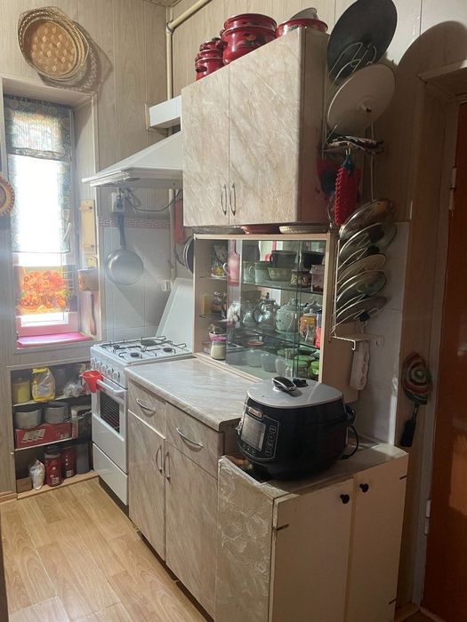 Буюк Ипак Йули 2-комнатная, второй этаж, мебель, техника 52000!