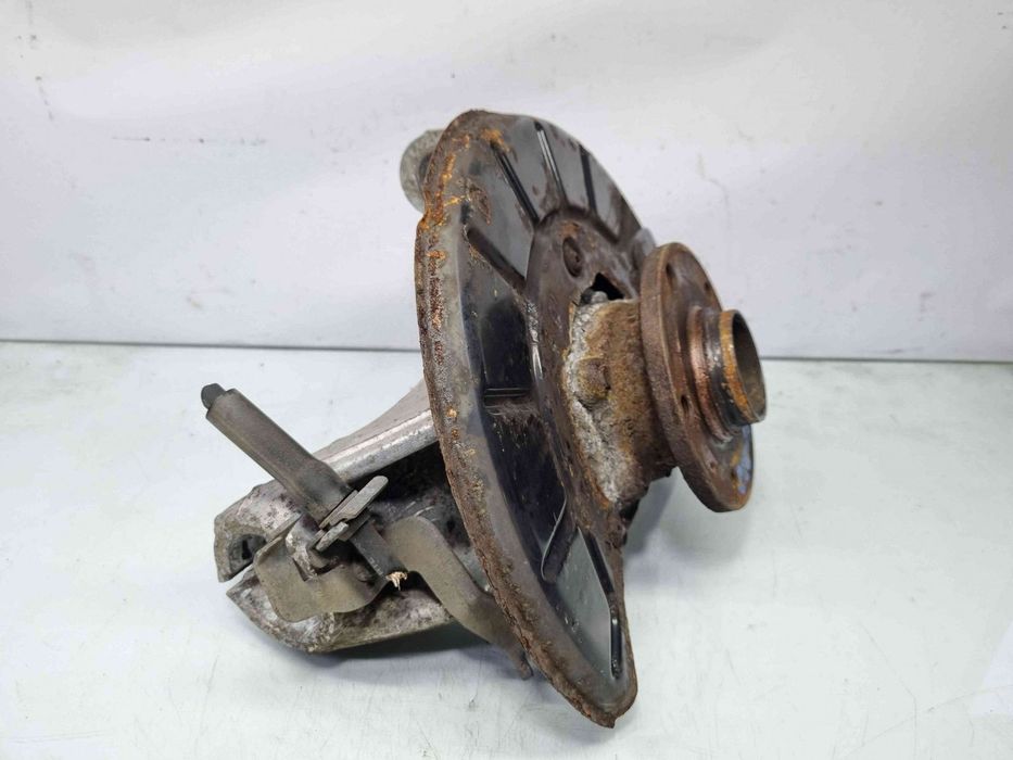 Fuzeta fata stanga Volkswagen Passat B7 (365) Variant [Fabr 2010-2014]