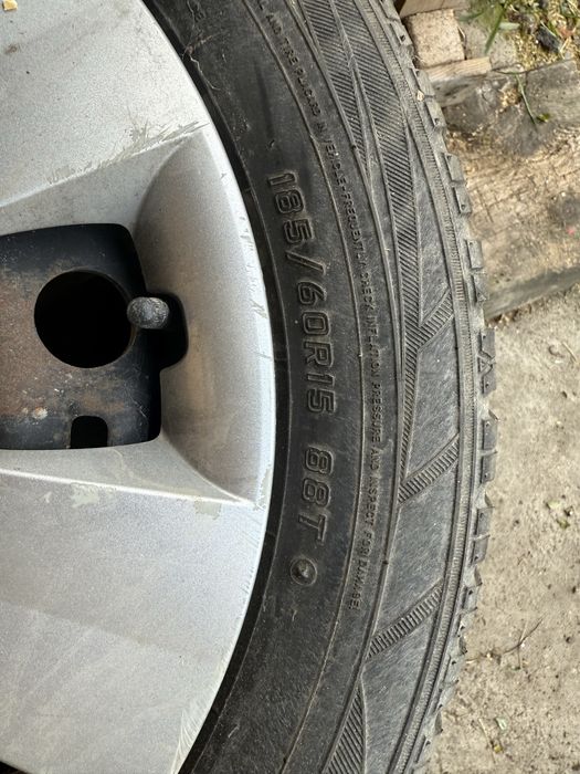 Vand jante plus cauciucuri 15